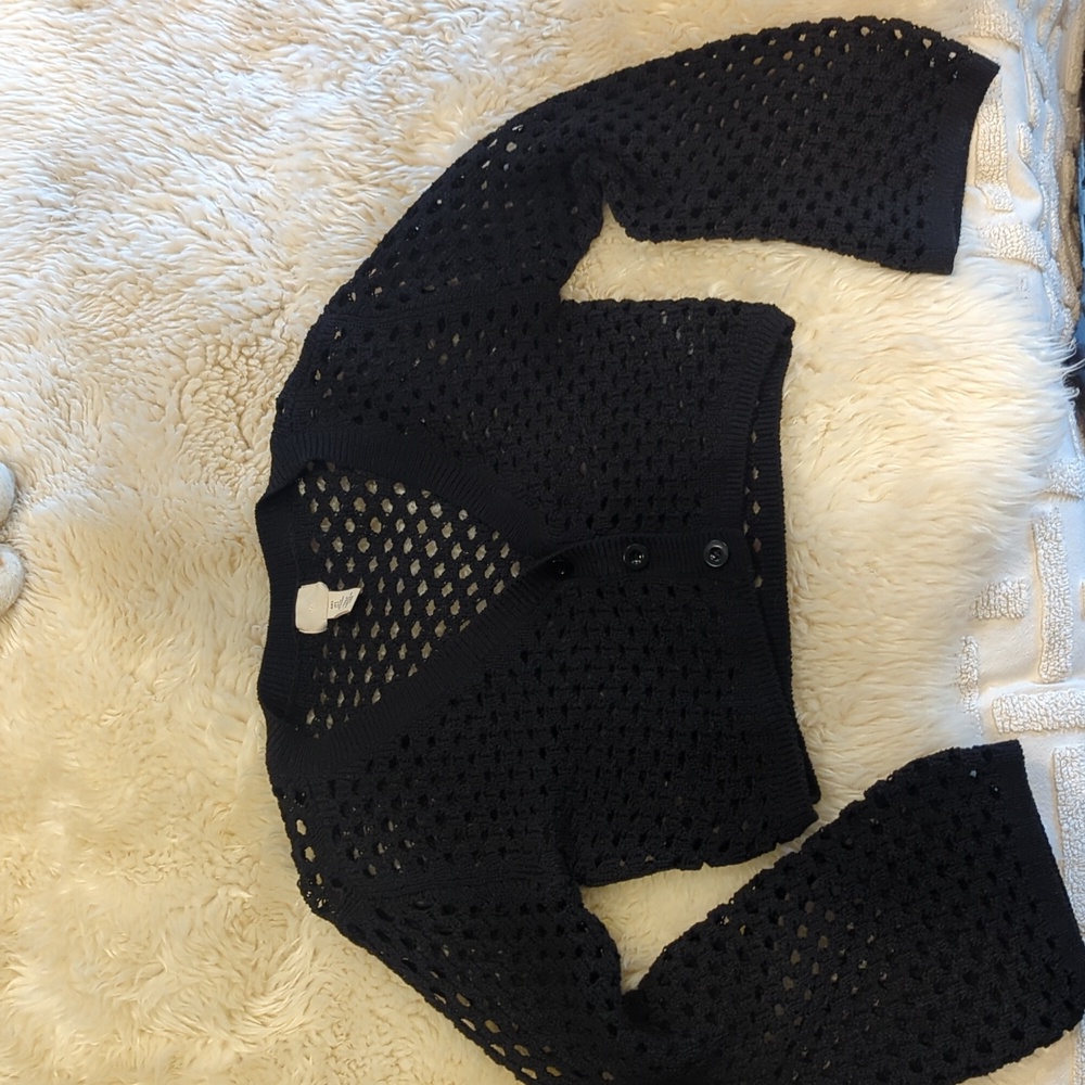 Cropped heavy crochet knit bell sleeve sweater